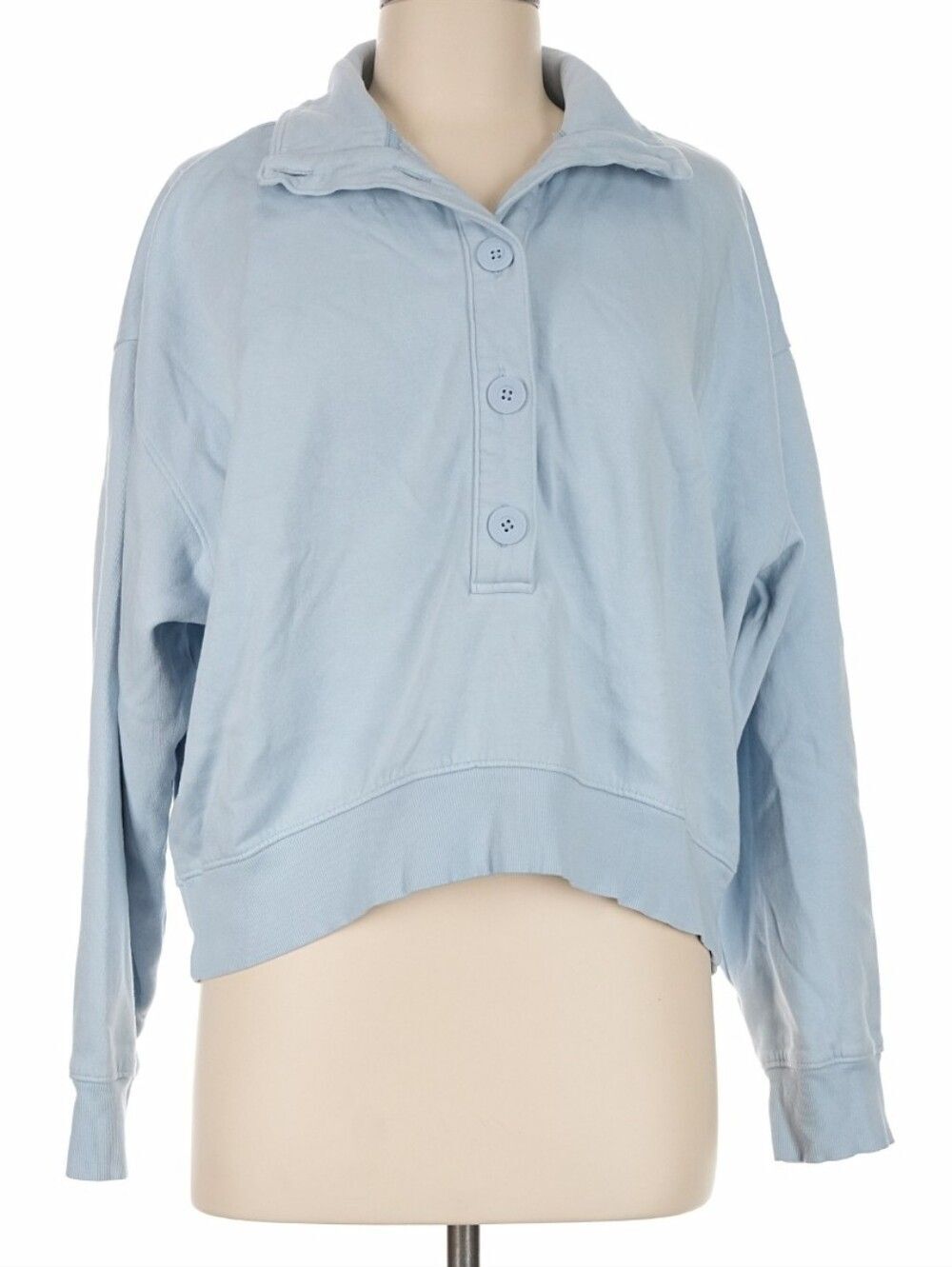 NWT, Universal Thread Light Blue Button-Front Pullover Sweatshirt. Size Medium